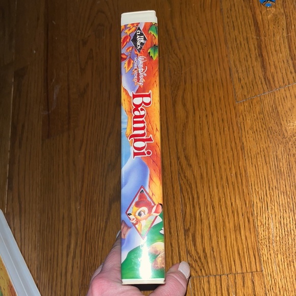 Rare Find! Vintage Walt Disney's "Black Diamond" Classics Bambi VHS #942 - Picture 3 of 11